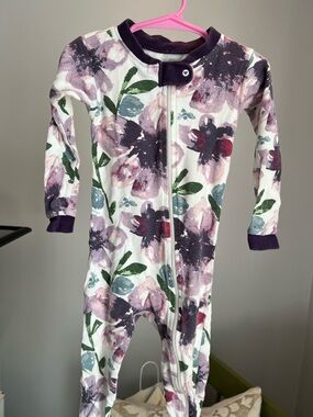Burt's Bees Purple Floral Watercolor Zippy Footie Pajamas Size 24M GUC